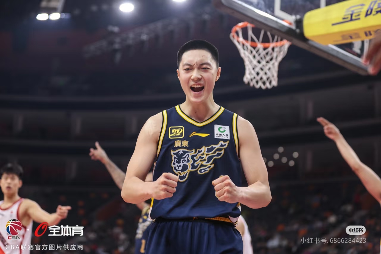 乐鱼体育-转折点！马赛防线松动，CBA常规赛窗口期攻防权衡，震撼外界，球探报告显示潜力